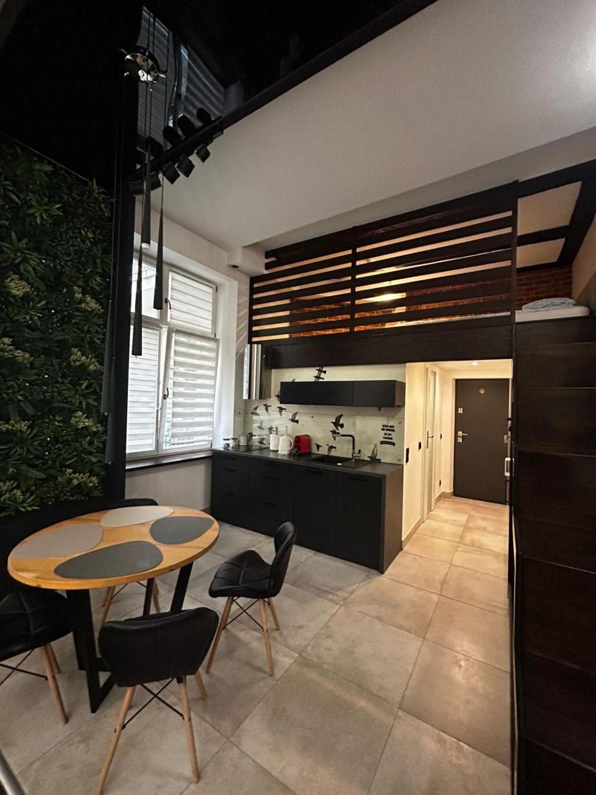 Vintage Bracka Loft